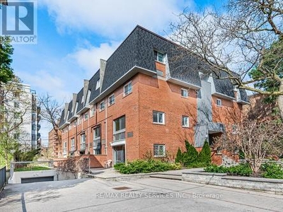 Townhouse For Sale In The Annex, Toronto, Ontario