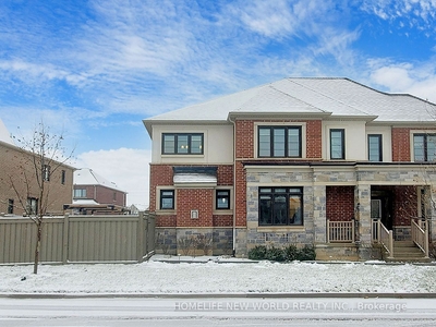 1255 Bowell Cres