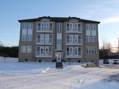 Condo/Apartment for sale, 3235 Rue Robert-Côte, Sorel-Tracy, QC J3R5P6, CA , in Sorel, Canada