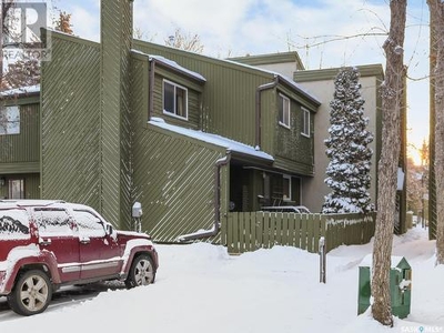 Townhouse For Sale In River Heights, Saskatoon, Saskatchewan