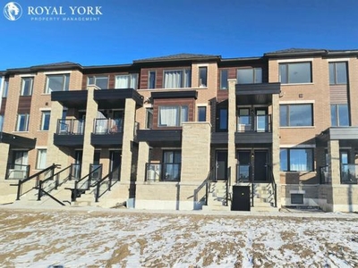 3 Bedroom Townhouse Barrie ON