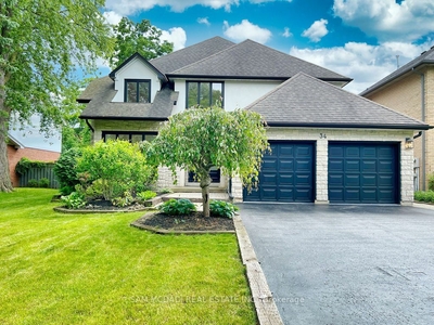 34 Maplewood Rd Mississauga, ON L5G 2M6