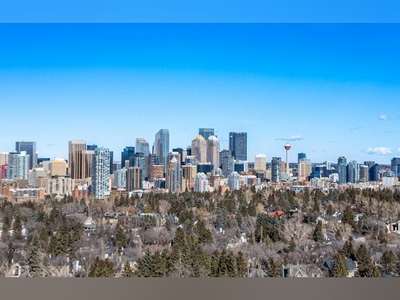 305 - 3375 Sw 15th StreetCalgary,
AB, T2T 4A2