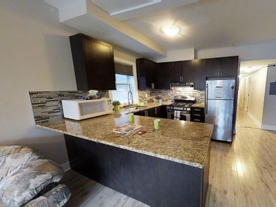 4 Bedroom Apartment Ottawa ON