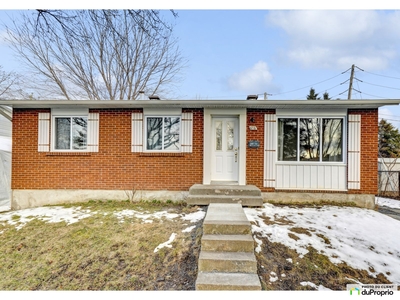 Bungalow for sale Longueuil (Greenfield Park) 4 bedrooms