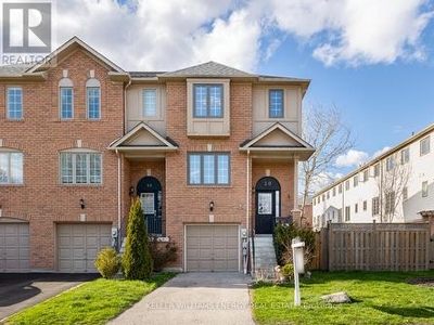Townhouse For Sale In Downtown Whitby, Whitby, Ontario