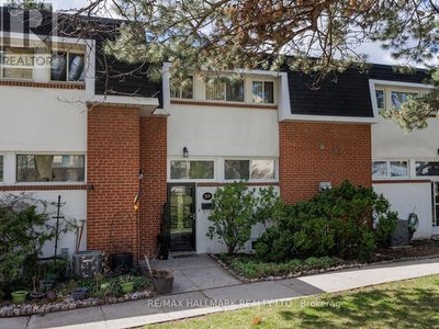 Townhouse For Sale In Henry Farm, Toronto, Ontario