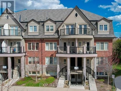 Townhouse For Sale In Leacock, Toronto, Ontario