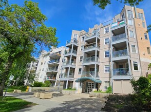 Edmonton Pet Friendly Condo Unit For Rent | Oliver | Spacious Downtown Residence: 2 Bedrooms