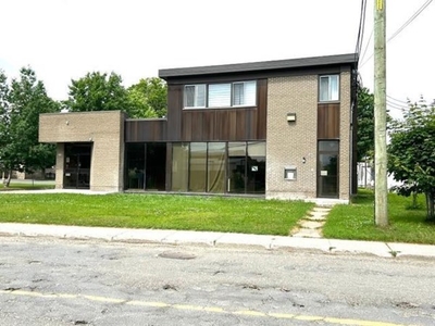 Commercial building/Office for sale (Chaudière-Appalaches)