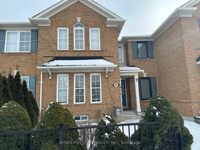 93 Staines Rd Toronto, ON M1X2E5