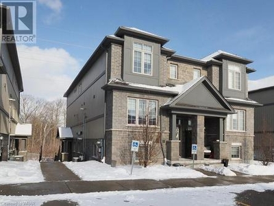 Townhouse For Sale In Doon South, Kitchener, Ontario