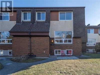 Townhouse For Sale In Woodvale - Craig Henry - Manordale - Estates of Arlington Woods, Ottawa, Ontario