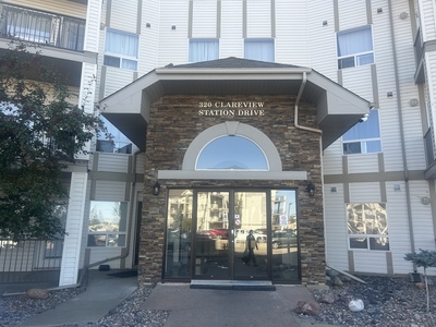 Clean condo 2 bed 1 bath near LRT/ETS | 320 Clareview Station Dr Nw, Edmonton