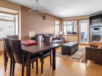 Condo/Apartment for sale, 209-5030 Snowbird Way, Thompson & Okanagan, British Columbia, in Kelowna, Canada