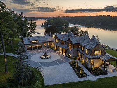 House for sale, 967, 985 & 995 North Shore Road, Howe Island, Eastern Ontario, Ontario, in Frontenac Islands, Canada
