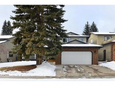 House For Sale In Deer Run, Calgary, Alberta