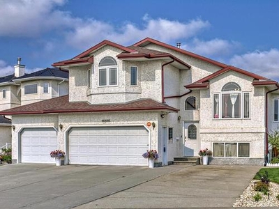 House For Sale In Ozerna, Edmonton, Alberta