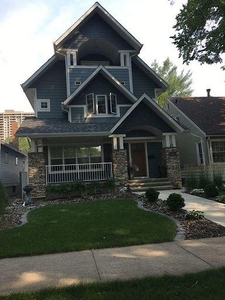 4 Bedroom House Edmonton AB