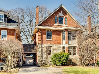 88 Wells Hill Ave Toronto, ON M5R 3A8
