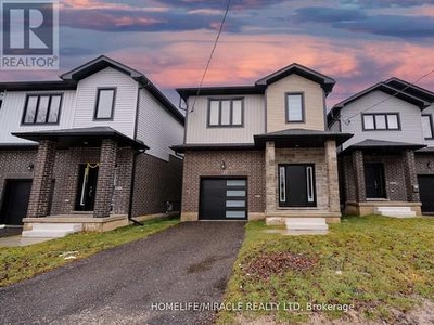 House For Sale In Vanier, Kitchener, Ontario