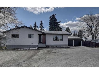 House For Sale In VLA Montrose, Grande Prairie, Alberta