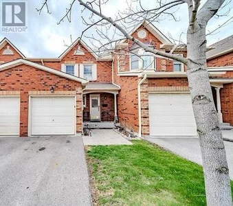 Townhouse For Sale In Blue Grass Creek, Whitby, Ontario