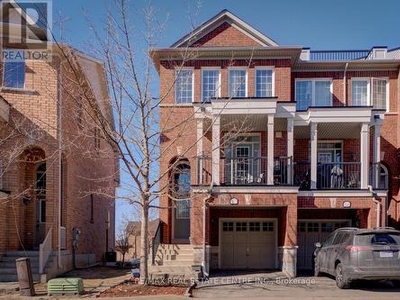 Townhouse For Sale In Lisgar, Mississauga, Ontario
