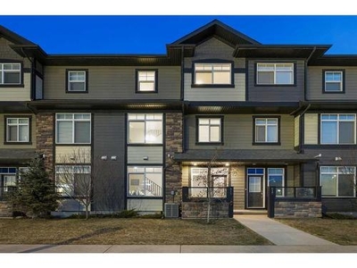 Townhouse For Sale In West Springs, Calgary, Alberta