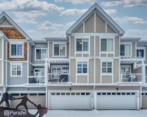Calgary Townhouse For Rent | New Brighton | Stunning 3bdr + Den 1x