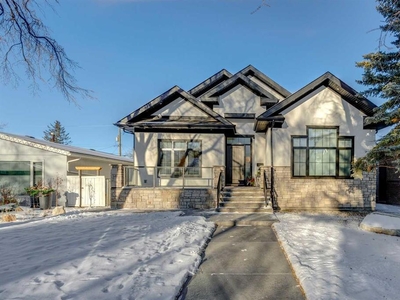 2032 56 Avenue SW, Calgary, Alberta