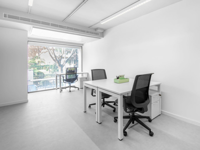 Beautifully designed office space for 3 persons