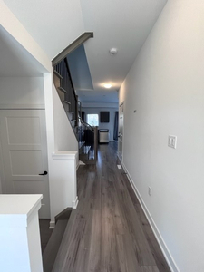 BRAND NEW! 3 Bedroom, 3.5 Bathroom Townhouse South Barrie