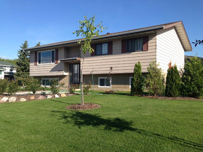 Fort Saskatchewan fully furnished and equipped 3 bedroom