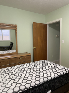 Room in Rutland near UBCO