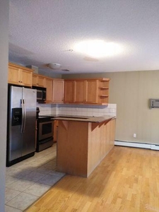 2 Bedroom Apartment Unit Calgary AB For Rent At 2200