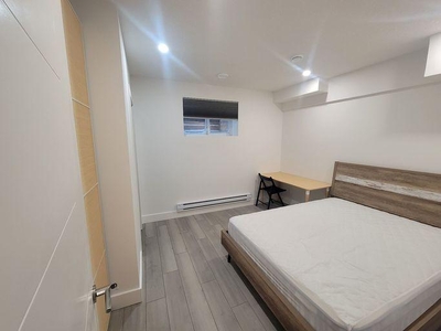 2 Bedroom Apartment Unit Edmonton AB For Rent At 1800
