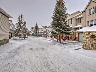 38, 49 Rocky Ridge Gate Northwest, Calgary, Alberta–