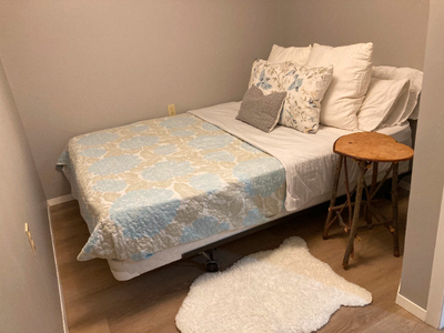 Cozy Bedroom with Private Bathroom for Rent (Female Only)