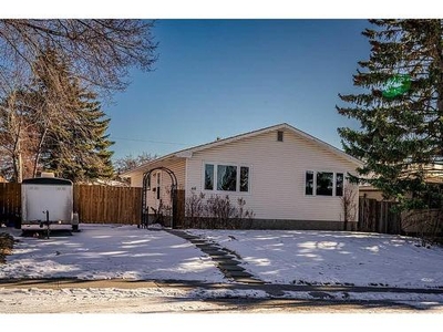 House For Sale In Huntington Hills, Calgary, Alberta
