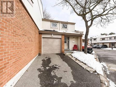 Townhouse For Sale In Erin Mills, Mississauga, Ontario
