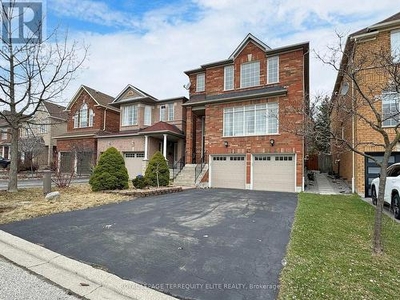 House For Sale In Clairlea, Toronto, Ontario