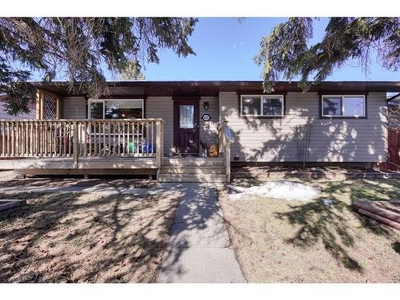House For Sale In Forest Heights, Calgary, Alberta