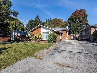 House For Sale In South Cedarbrae, Toronto, Ontario