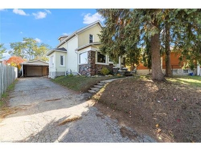 House For Sale In Southdale, Kitchener, Ontario