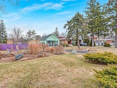 House For Sale In West Hill, Toronto, Ontario