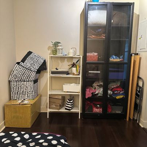 Room for rent in downtown toronto - Female Only
