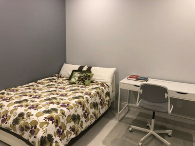 Newly renovated Executive Room for lease in Downtown Brampton