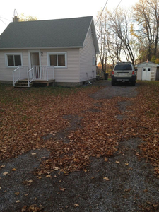 Quaint Country 1 bed Cottage in Moose Creek