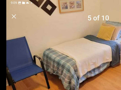 Room rental for single male professional